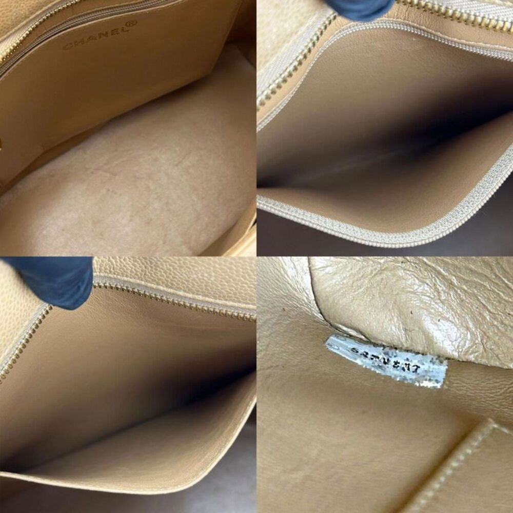 Chanel Beige Leather Tote Bag (Pre-Owned) - Picture 9 of 11